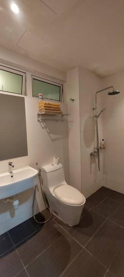 Twin Galaxy Jb Homestay By Summer Johor Bahru Esterno foto