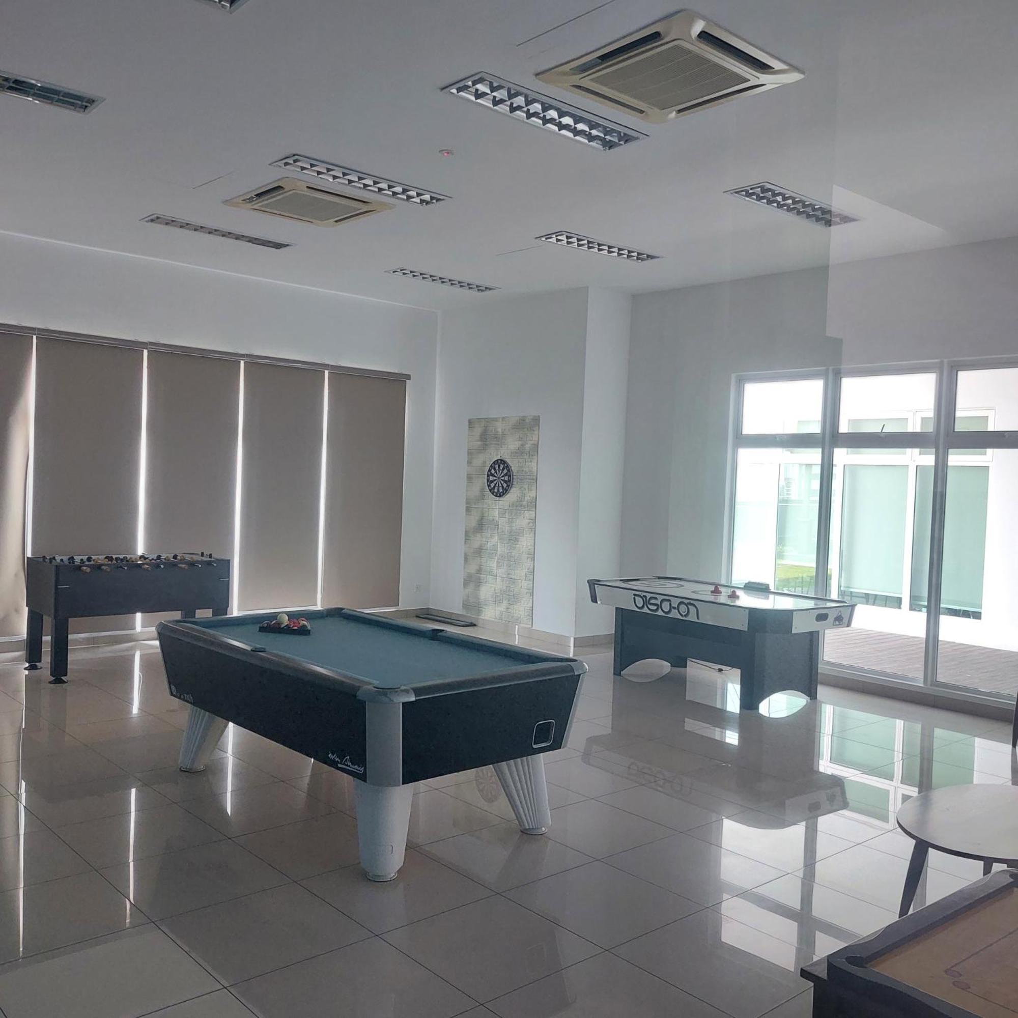 Twin Galaxy Jb Homestay By Summer Johor Bahru Esterno foto
