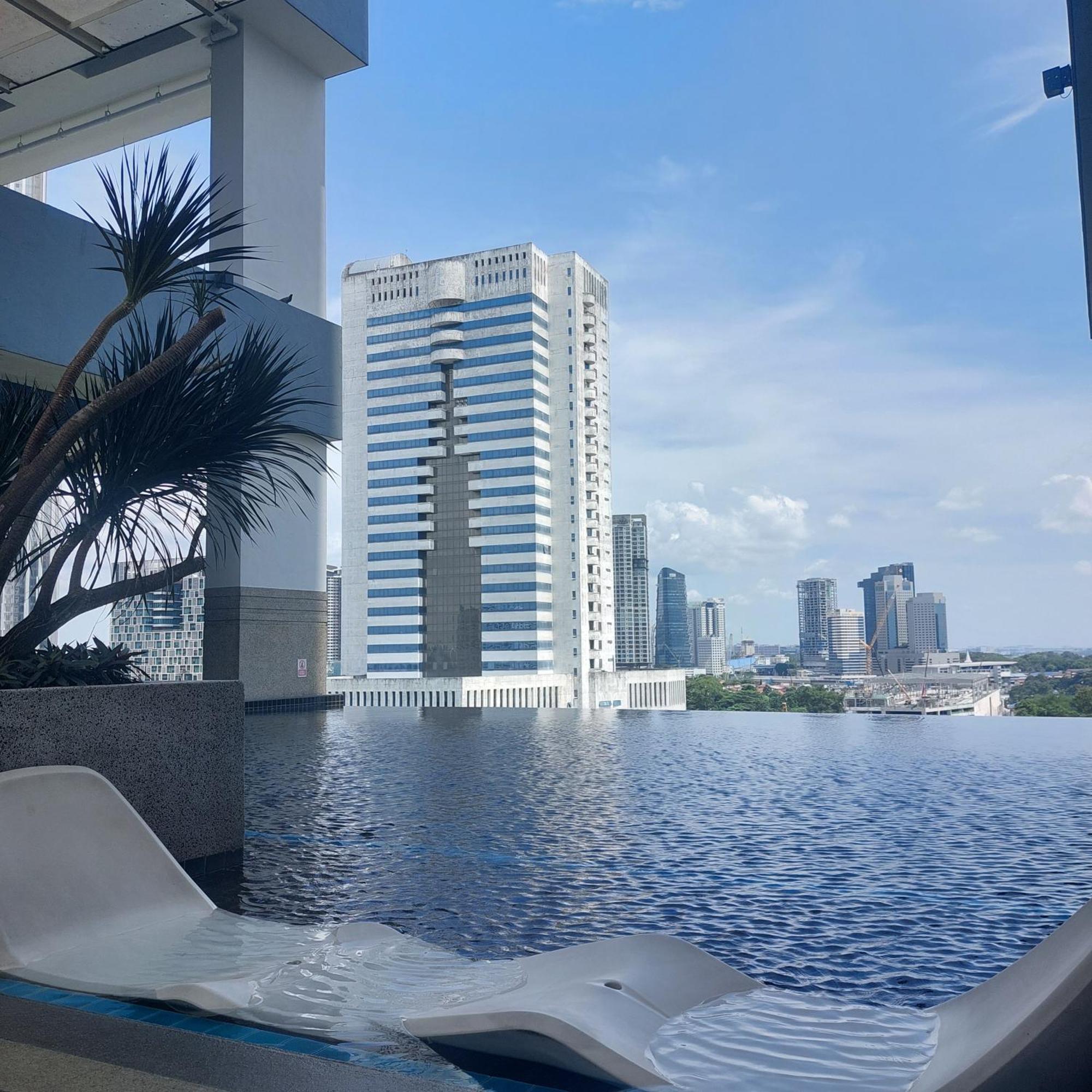 Twin Galaxy Jb Homestay By Summer Johor Bahru Esterno foto